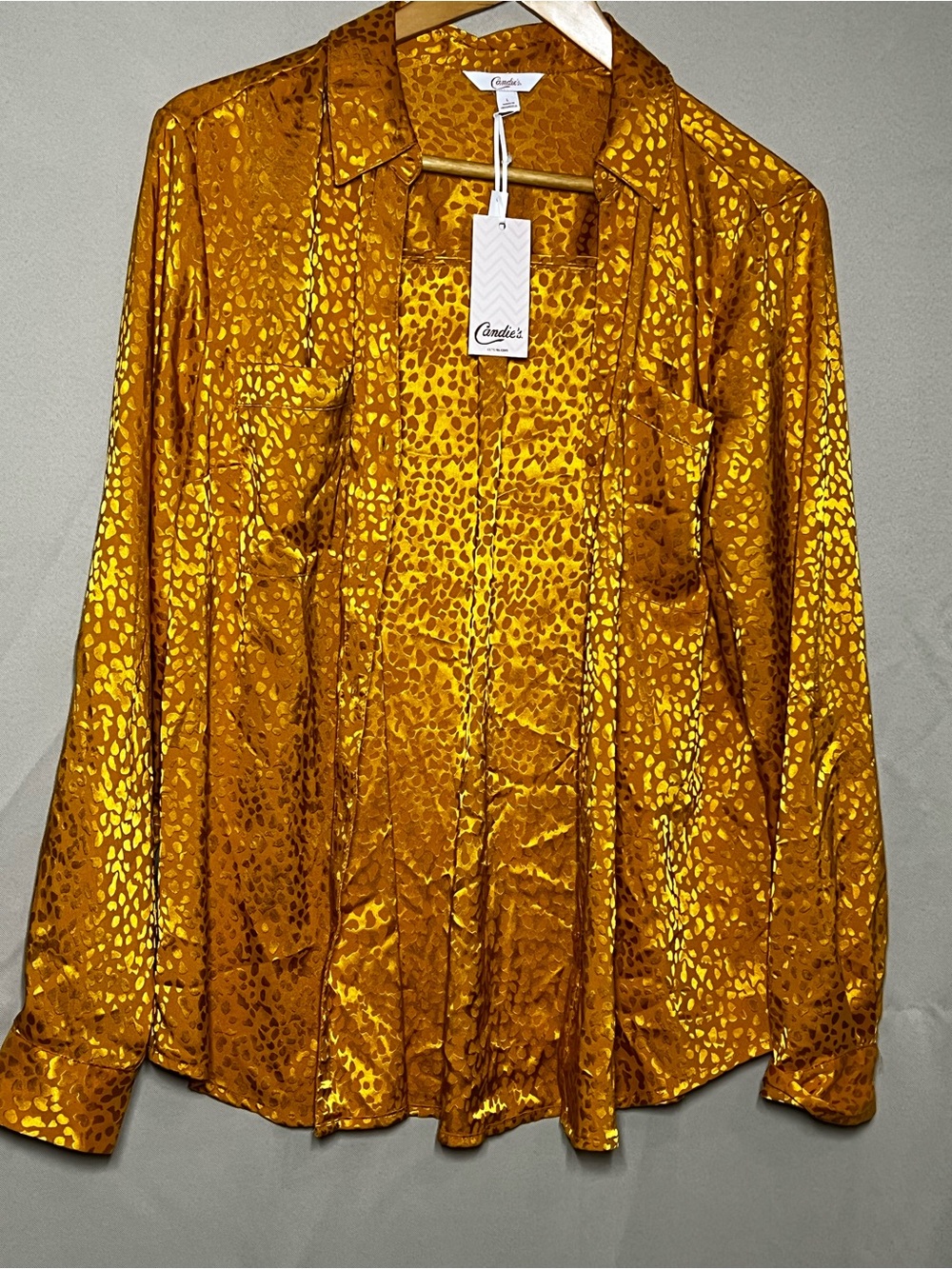 NWT Candie’s Gold Leopard Jacquard Satin Button Down Blouse Size L